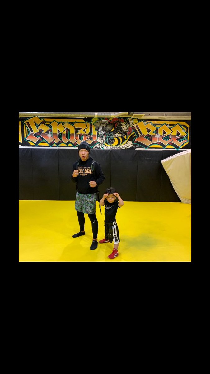 POLICEBOXER110's tweet image. 3歳からKRAZYBEEでレスリングをしている長男
いい練習させていただいています

#山本KID徳郁 
#リスペクト