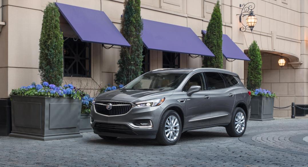 From its signature Buick grille to its hands-free power liftgate with LED logo projection, every detail comes together to create tomorrow’s SUV for today’s family, the 2020 Buick Enclave.