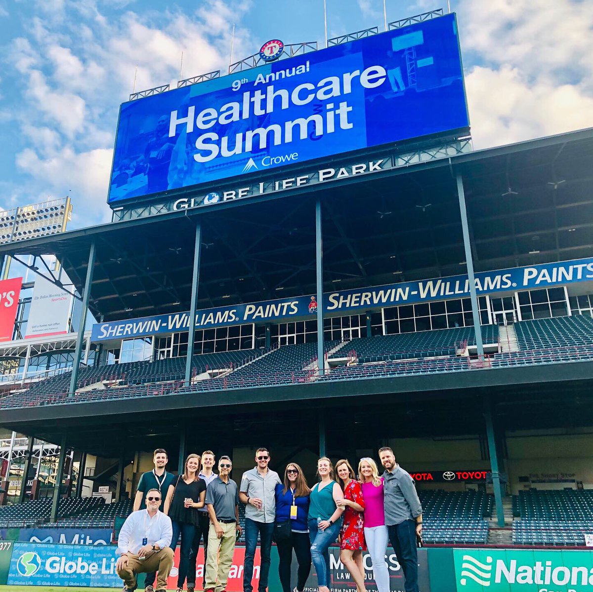 nicolevoges's tweet image. Enjoying a little field fun with our HC team at @GlobeLifeField for the 9th Annual @CroweUSA #HCSummit.
