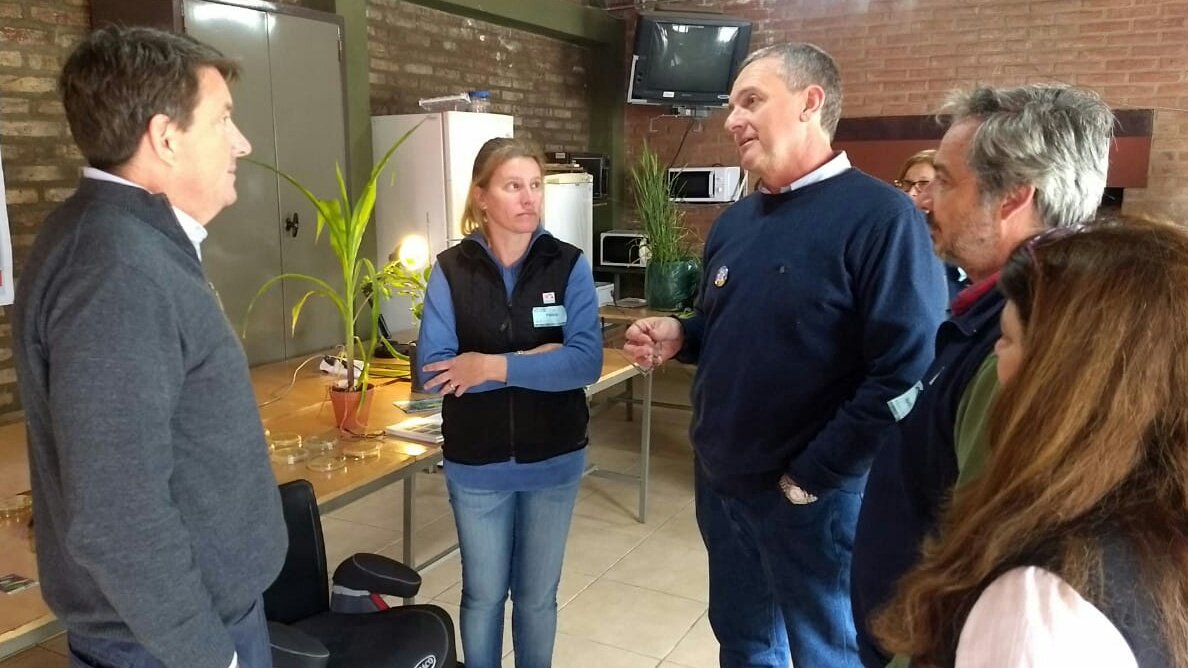 IntaCordoba's tweet photo. Hoy participamos en la #SemanadelaCiencia en el @intaCIAP 
Una excelente iniciativa abrir las puertas del @intaargentina para mostrar ciencia y las investigaciones agropecuarias a la comunidad de #Cordoba

#SemanaCyTARG #SomosINTA #INTAconTodos #YoVivielAgro https://t.co/wyQ8ogJ8sI