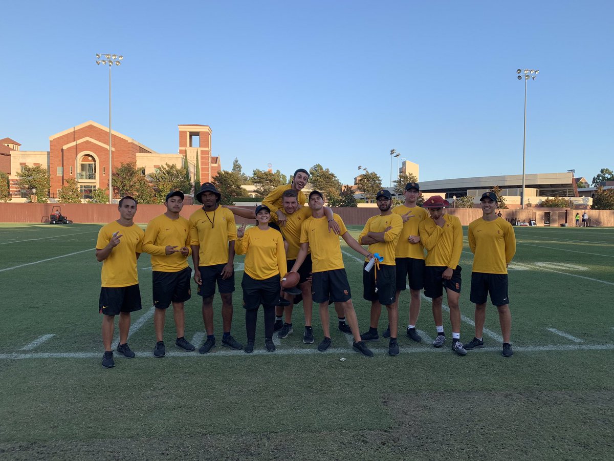 Family photo time! No program operates without the student managers! Happy appreciation week... I love each of you 👊🏻#SafetyServiceSwag @AEMA_74 @USCEquipment