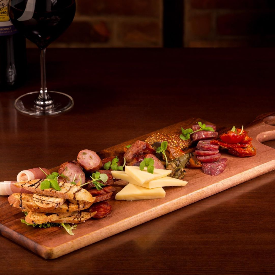 Stone House Dining tweet media