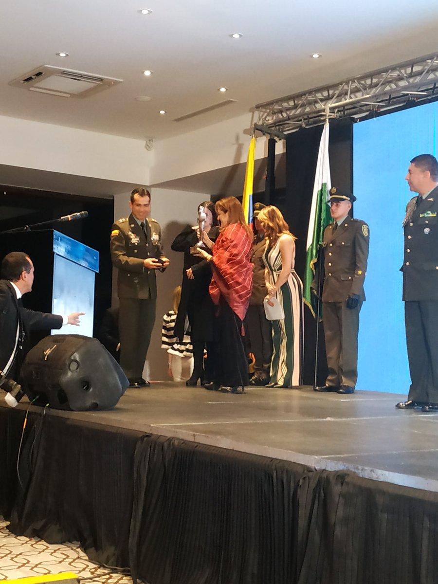 Policía de Colombia tweet media