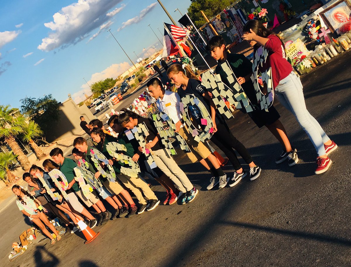 PTO_Ross's tweet photo. Ross Rebels came together tonight to honor those lost in the tragic event that happened 8/3/19. May all those lost Rest In Peace. You will never be forgotten! #ElPasoStrong #RossMiddle https://t.co/EhdnydaR6C