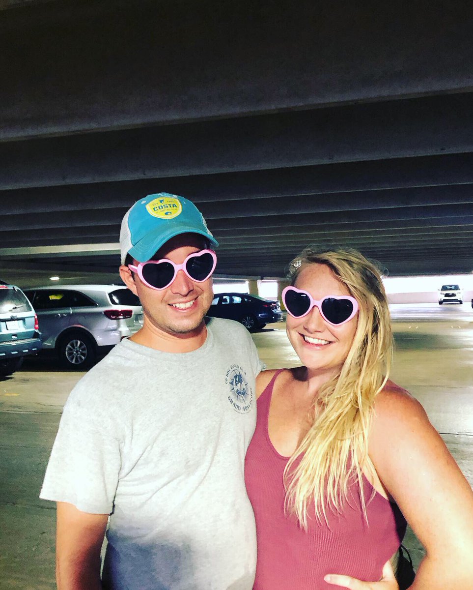 SueBrittany's tweet photo. When you turn 31 and everyone has to wear pink heart glasses! #love #pinkallday https://t.co/WEXwHDZpAM