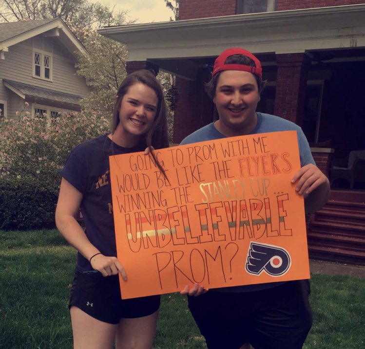Dannylkraft's tweet photo. Happy bday @BressoudGracie 💛💛💛🤘🏼🥳🤘🏼#bestpromdate #sharingdessert https://t.co/Abbh3NZaM2