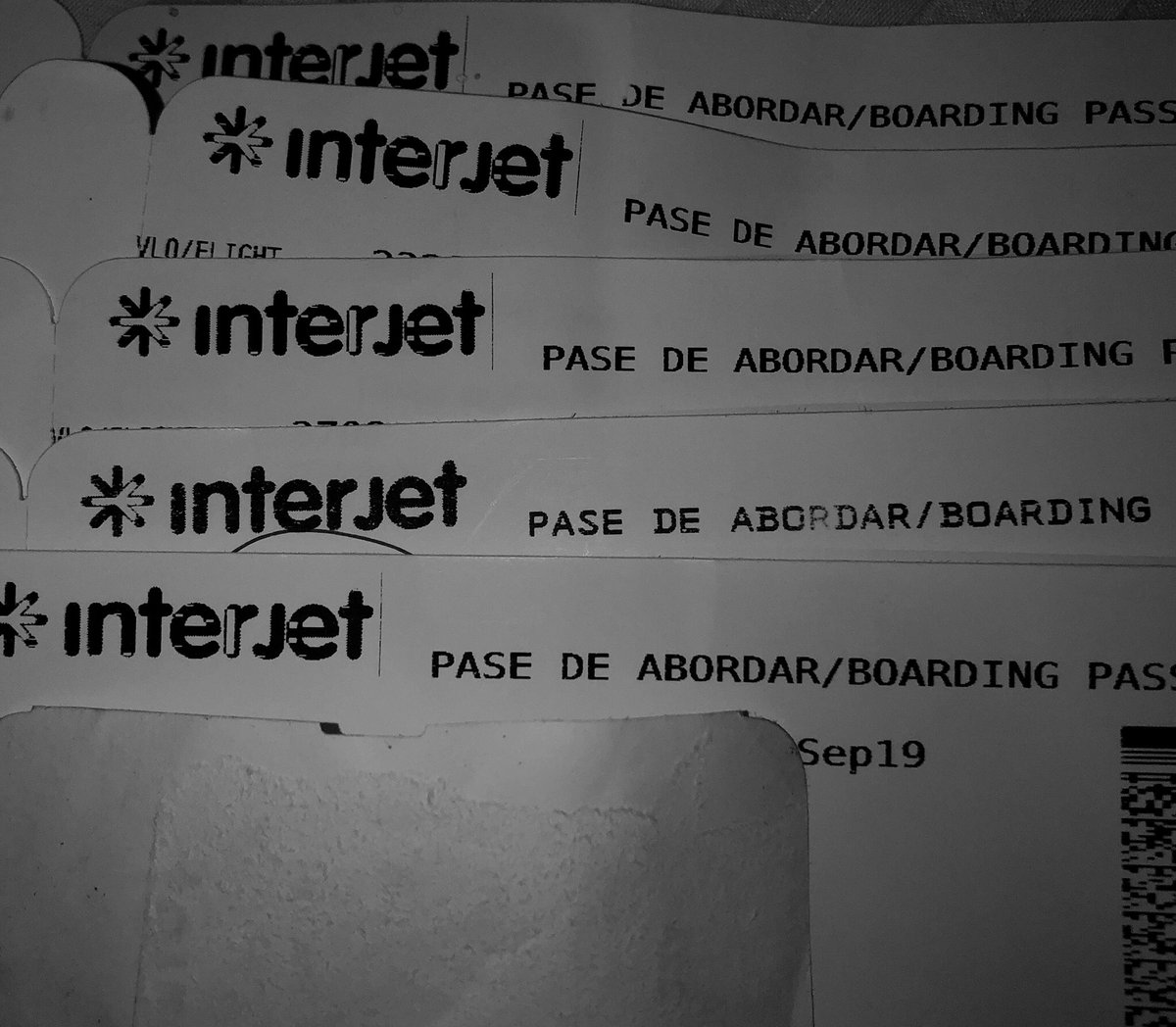 alex_olmarz's tweet photo. #NoVueloConInterjet NO es un tema de política, es un tema de seguridad que no vale 2 pesos. 
@interjet 
Sus filtros de seguridad al contratar #LadyBomba #LadyTerrorista pésimos. 

Aquí mis últimos vuelos con ustedes en las últimas tres semanas. https://t.co/nqEzbEPlYF