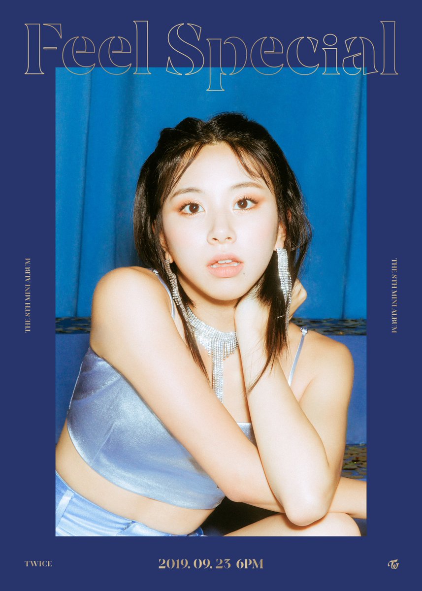 TWICE tweet media