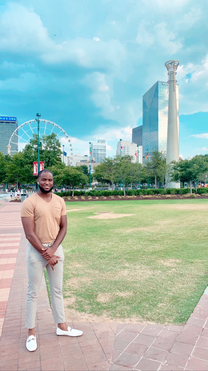 AlmightyLyndon's tweet photo. It feels to make it to 23! #BronYear 🚀 https://t.co/OpeqYuUsUO