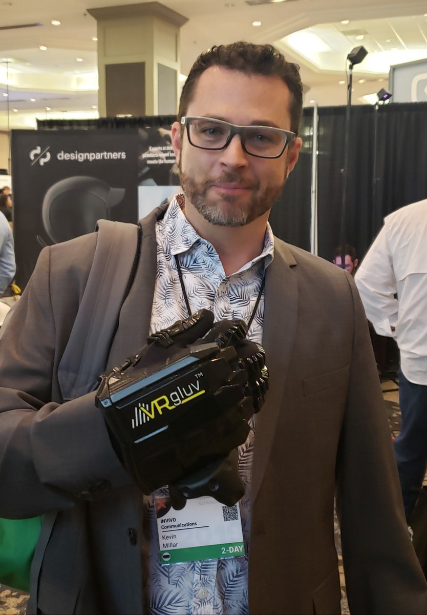 RedNucleusHQ's tweet photo. Day 1 of @BrainXchange's #EWTS2019❌was a success! Check out the @VRgluv #haptic glove, @Nreal #AR glasses, and the @tobiitobiigaming #eyetracking system! #VR #AR #tech #technology #wearables #wearabletech👌 https://t.co/EflHDtPt86