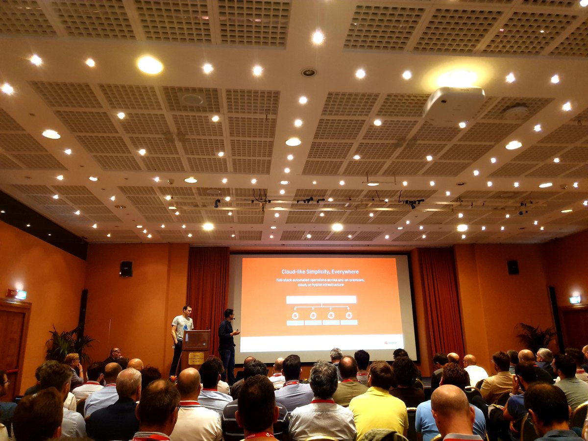 natalevinto's tweet image. #OpenShift4 update with @william_markito and @ChrisNBlum #serverless #knative #rook #storage #operators @openshiftcommon #Milano