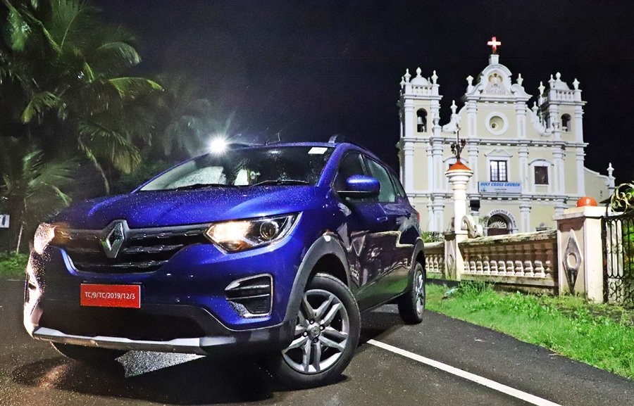 SomChaterji's tweet photo. So #renaultriber #triber here r my + and - of this car. +
Looks very good given the fact that they had to squeeze 7 seats under 4m. Well proportioned.
Interiors- love the practical n well thought out cabin. Looks better than even Captur/Duster. For the price, excellent quality. https://t.co/aWp8KM7QO0