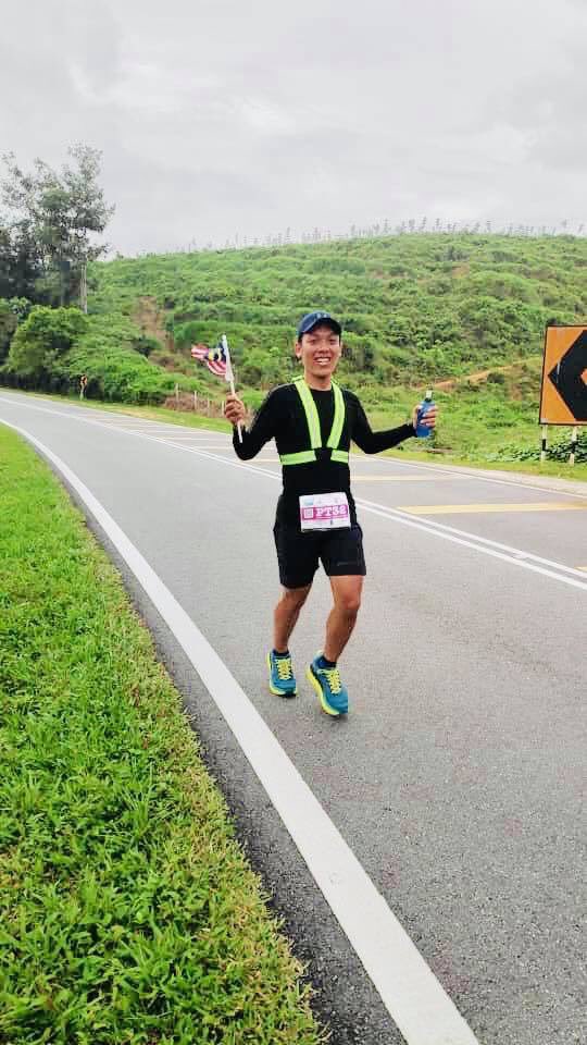 EmieSatriani's tweet photo. Patriot 200 Penang Edition
“Romancing The Silver Pearl”
tkda water station, tkda abang polis jaga jalan, tkda akak rela jaga runner, tkda abang camera man, tkda food station. hanya 100% self support dengan bantuan crew. mencabar bukan ? 😎
#AmyGoUltra
#PATRIOT200
#LOSTRUNNER https://t.co/ktDPkS1iVc