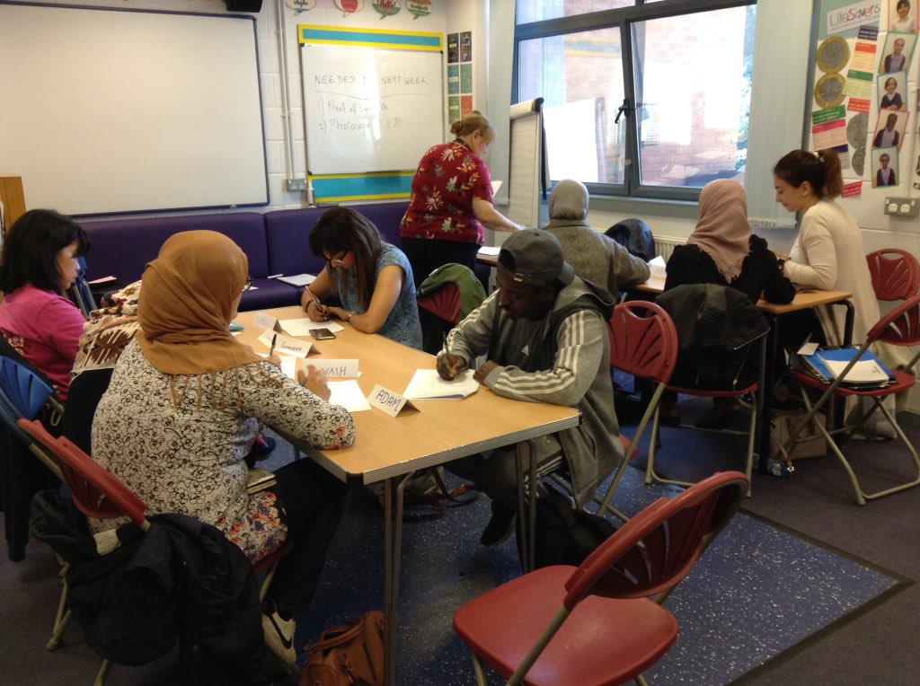 HolyFamily_CFCM's tweet photo. We had a fantastic turn out for the Level 2 Interpreting in the Community course on Monday afternoon. If you are interested in the Level 1 course, it begins tomorrow at 12:30pm - 3pm. The course is very popular so come along to enrol! @liverpool_als #parentcourses https://t.co/B1HCtG7ImP