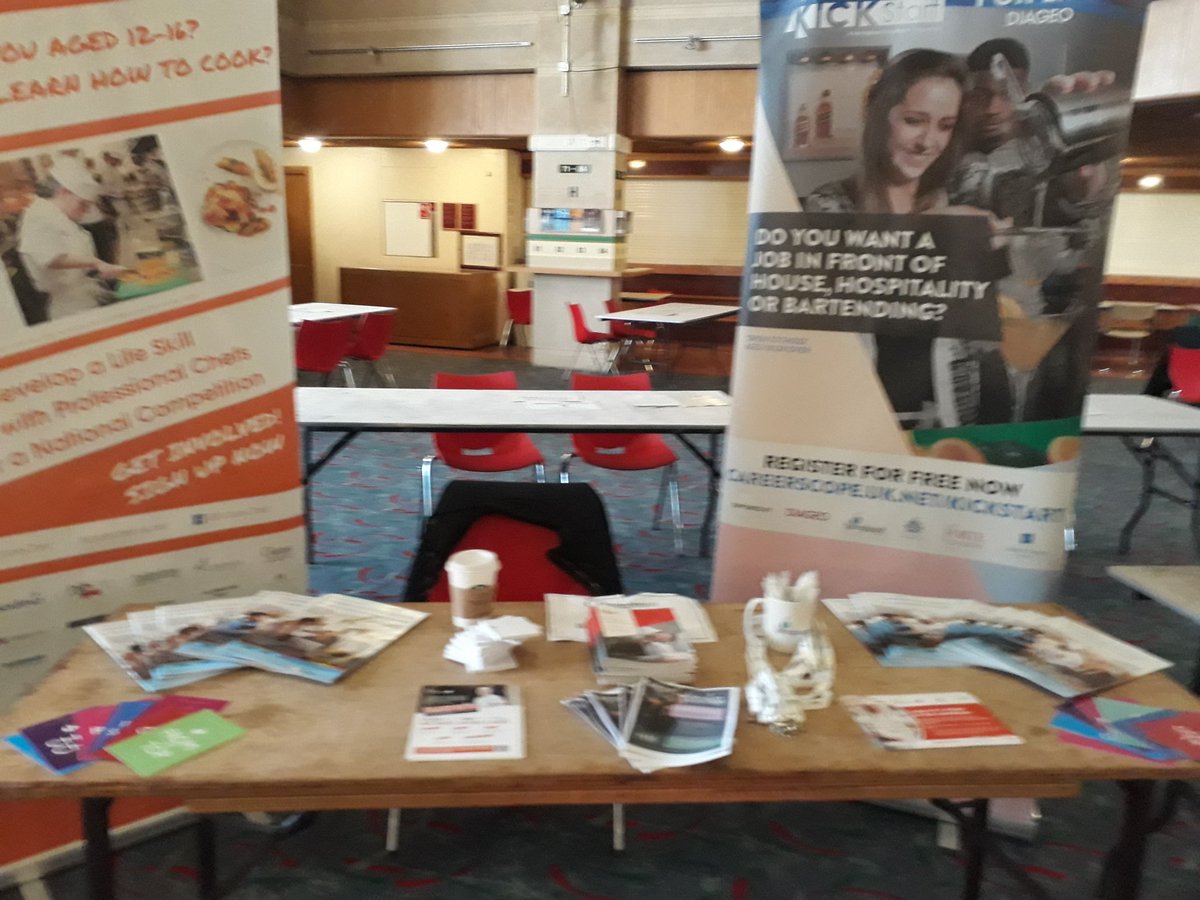 Springboard_SW's tweet image. @Springboard_SW @springboard_uk all set up and ready to go #careersfaircardiff #stdavidshall