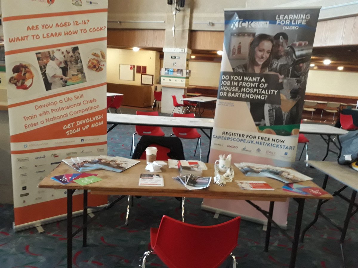 Springboard_SW's tweet image. @Springboard_SW @springboard_uk all set up and ready to go #careersfaircardiff #stdavidshall