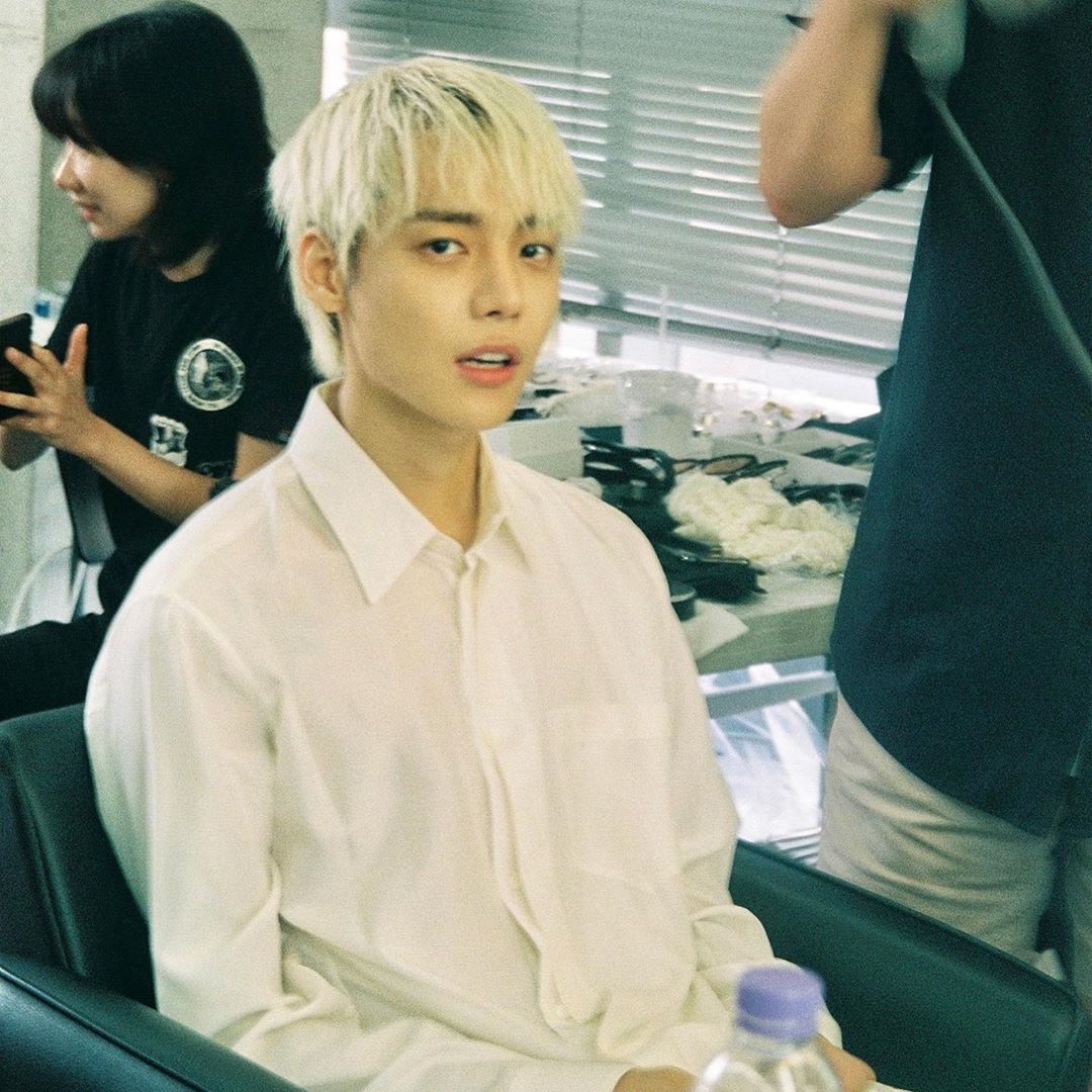 H01ONE's tweet image. E eu que estou um loiro bonito da p****? Eu me pegava.