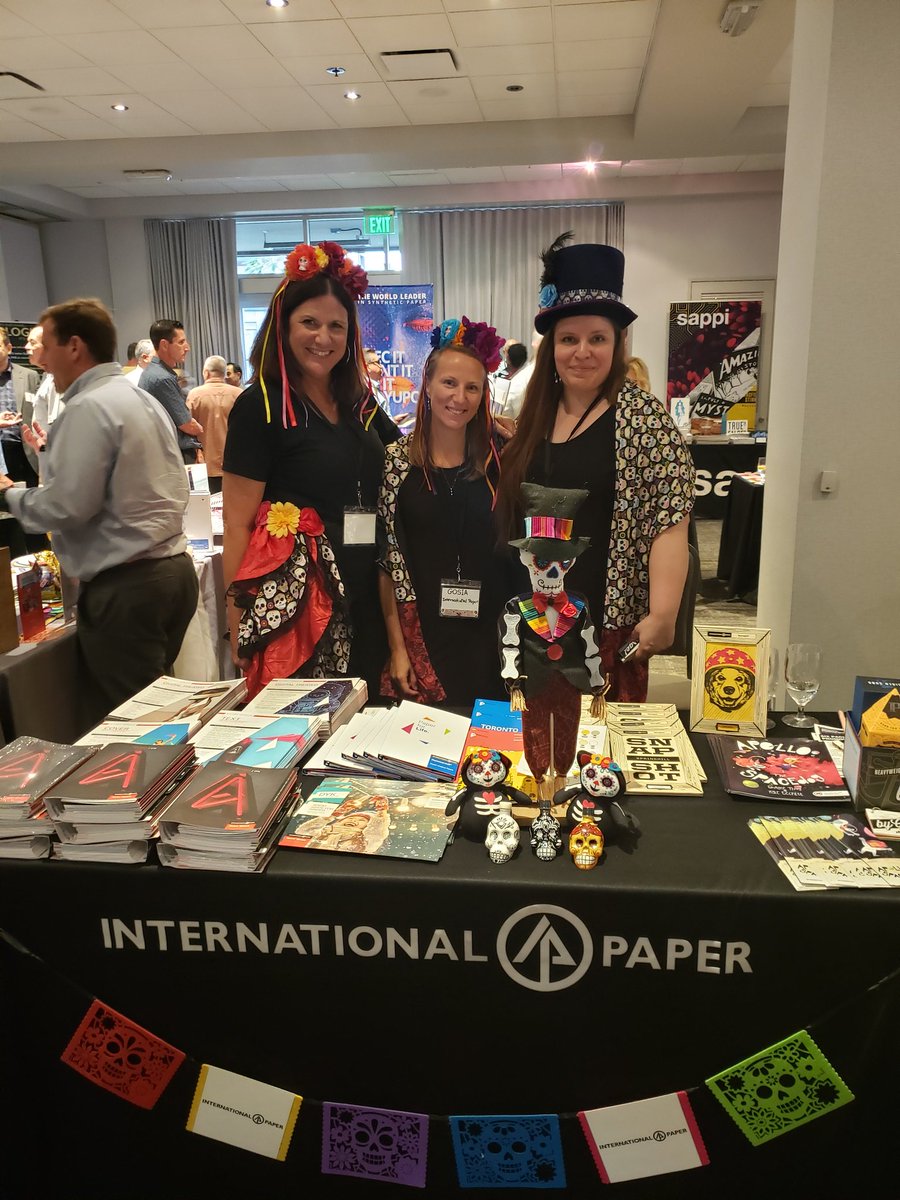 TheAPAOC's tweet photo. Best Dressed: @IntlPaperCo. 
Thank you for going all out! 
🏆🎩💀💐 https://t.co/7SHXaAOwuu