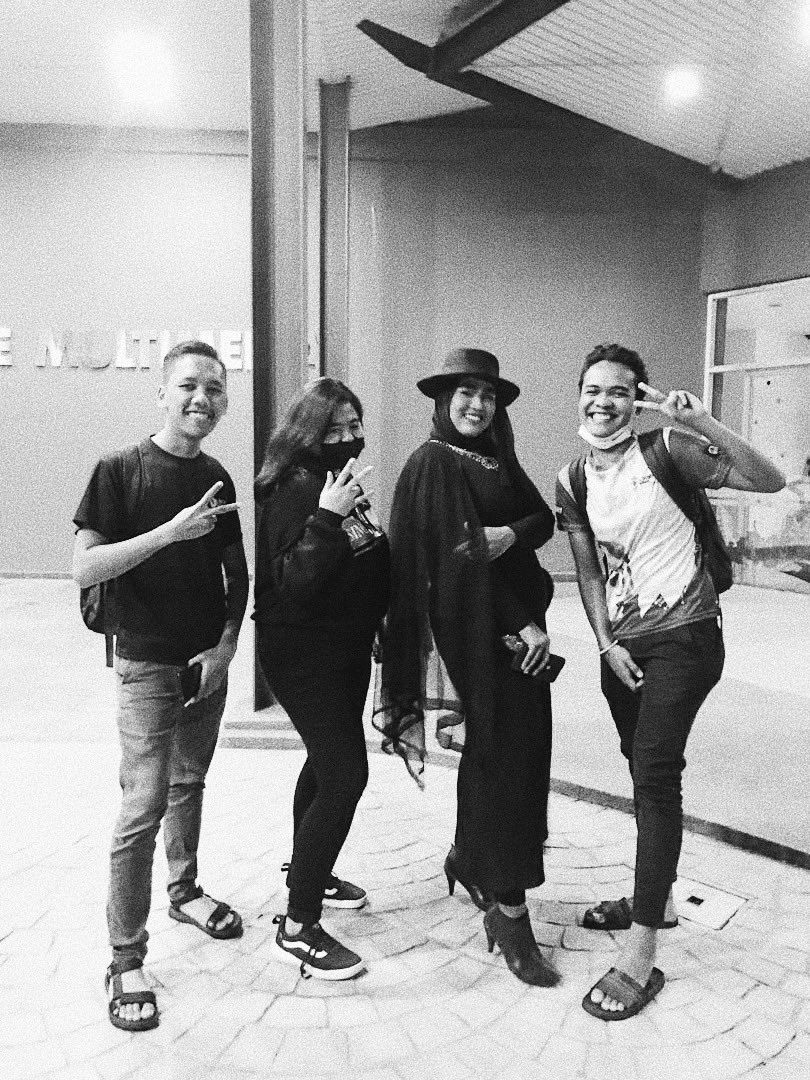 atiqahjani_'s tweet photo. “Puan Hakimah” bak kata @amirhakimzeqk with these talented people in #AxF2019 at @mmuconvofest19 Got Talent last night https://t.co/WTT8mo2GtL