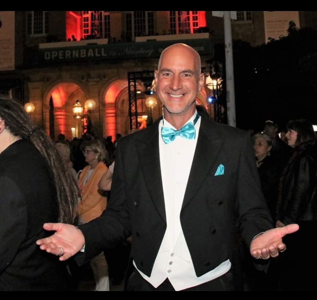 Es war wieder ein sehr schöner Opernball in Nürnberg . Danke das ich Sie unterhalten durfte.😀
Es wahr mit eine Ehre, zum 3. mal in Folge das 
Opern-Air-Fest zu moderieren. 
Foto: irene ,danke dir für das Bild 
#photooftheday #dabei #spaß #moderation