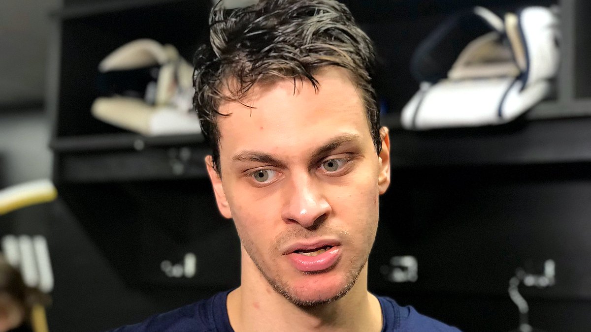EdmontonOilers's tweet photo. Shane Starrett showed flashes of brilliance for the #Oilers tonight in Vancouver, finishing with 20 saves. https://t.co/53KAn32aOI