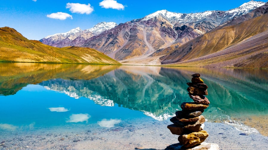 CNN's tweet photo. Here's where you should travel in 2020 https://t.co/hYB6cR7MhS https://t.co/GT5FjoWkBh