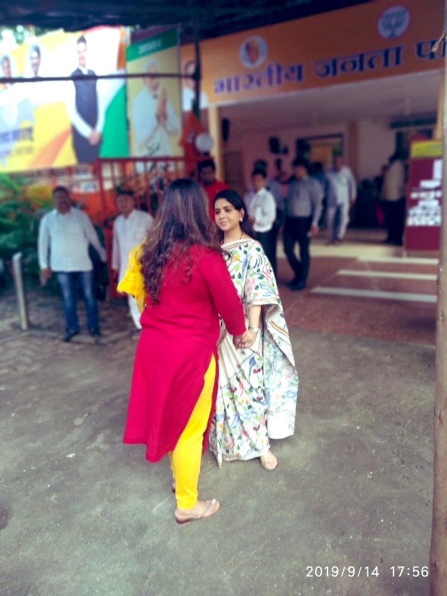 ShainaNC's tweet image. Pleasant encounter with my dear #Panku @Pankajamunde........ #women who stand for #women.