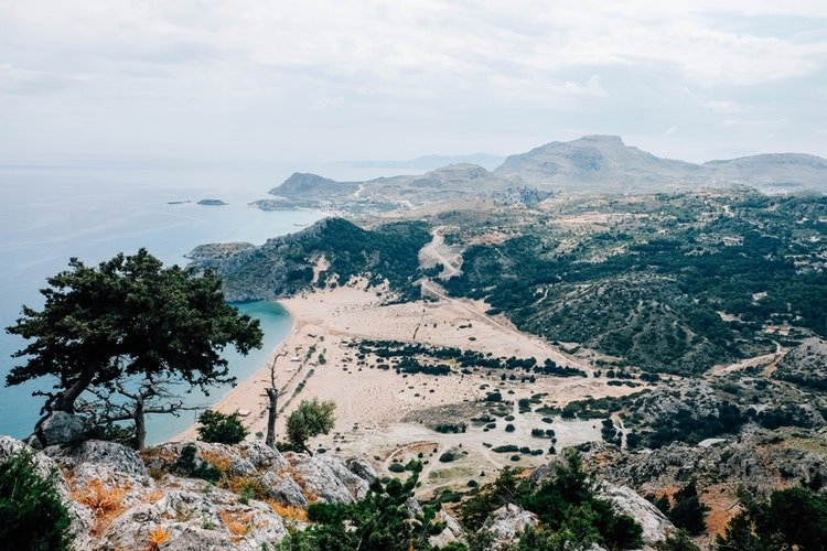 hopwave's tweet photo. A year ago we published "Off-season traveling in Greece: Advantages – Recommendations" https://t.co/oUrZxWZ1bm #Greece #Off-Season Traveling #Explore #Island https://t.co/ehyx0uSww0