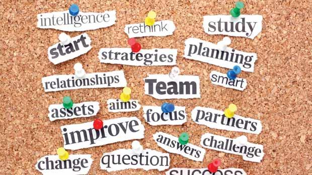 موظف وتبي تتعود على لغة مرتبة في الاجتماعات؟

عوّد نفسك على استخدام لغة الأعمال (البزنس) بالتدريج!
ت...