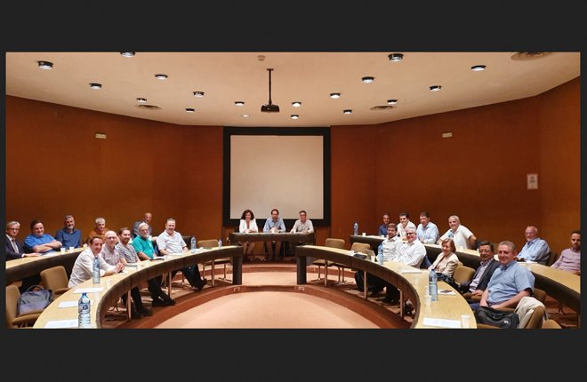 SectordelJuego's tweet photo. El Club de Convergentes aboga por ser "muy didacta" para explicar la realidad de la industria a los interlocutores políticos y sociales  @asesfam @cejbingo @infoanesar https://t.co/0BsMPi8uaT https://t.co/3HUSj3FaSC