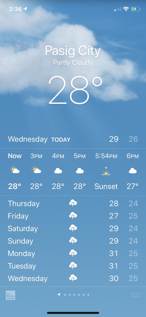 sam_yg's tweet photo. Lost hope sa weather app.. sabi di saw uulan 🙈 #ScooterProblems https://t.co/J437yWCgh3