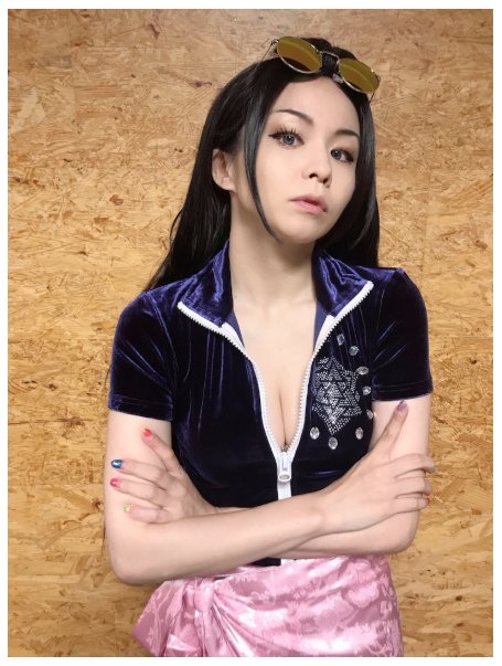 ねとらぼエンタ Youtubeの撮影のためにコスプレしたもよう Misono One Piece ニコ ロビンのコスプレ披露 太ったから 自然と谷間が と願わずも本物に近づく結果に T Co Rgy6ricncu