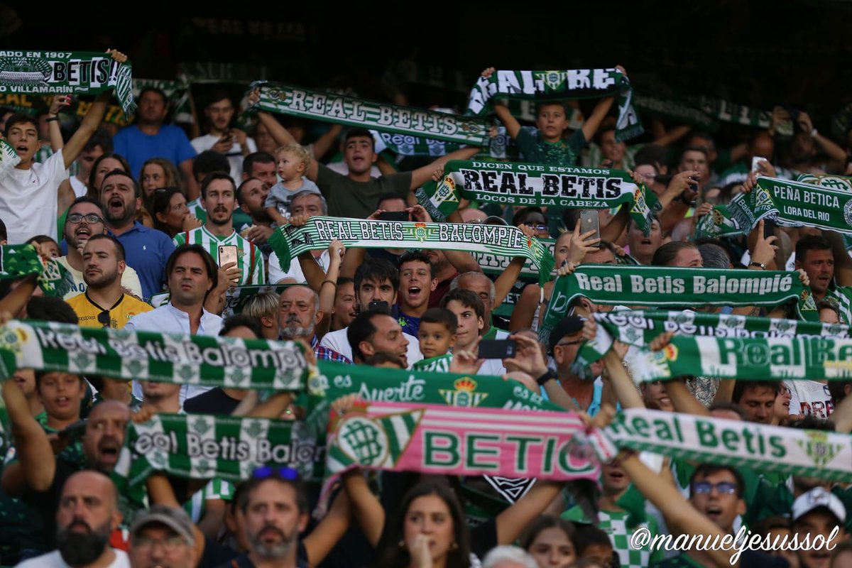 manueljesussol's tweet photo. ¿De que equipo eres?
RT - @RealBetis 
MG - @SevillaFC https://t.co/pyKw1Kt7Wv