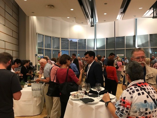 ChristophBuser's tweet photo. Auch in Binningen volles Haus: Das Baselbieter Energiepaket interessiert und mobilisiert. Gut so! #machewaswichtigisch https://t.co/hfecERODzM