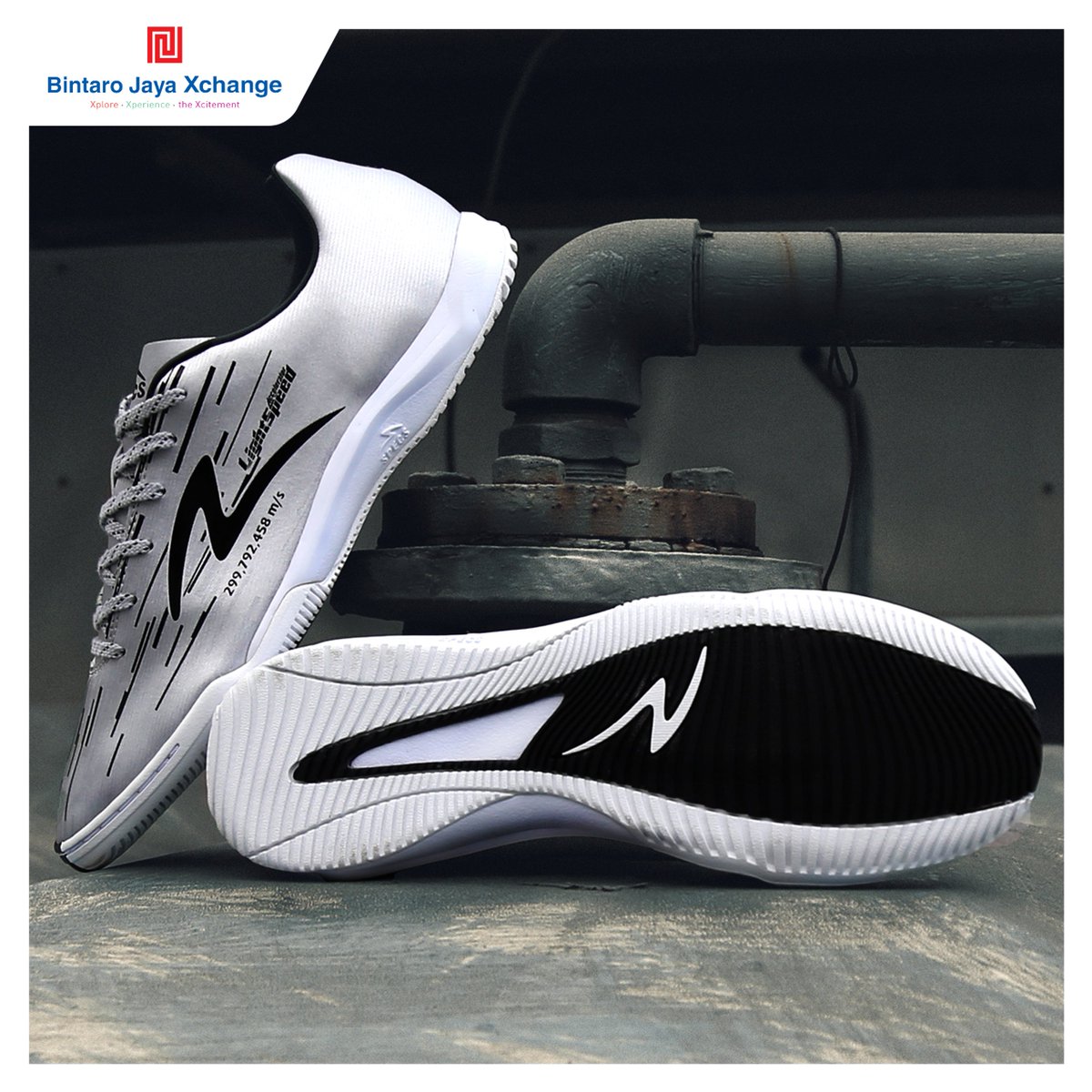 BXcMall's tweet photo. Kuasai Pertandingan Dengan Sepatu Futsal Metasala Nativ! dan Accelerator Light Speed Reborn Silver in Black, Dapatkan Hanya Di Fisik Sport BXc Mall Lantai UG.
#SpecsLightSpeed #SpecsMetasala #FisikSport https://t.co/jITH7VVFz0