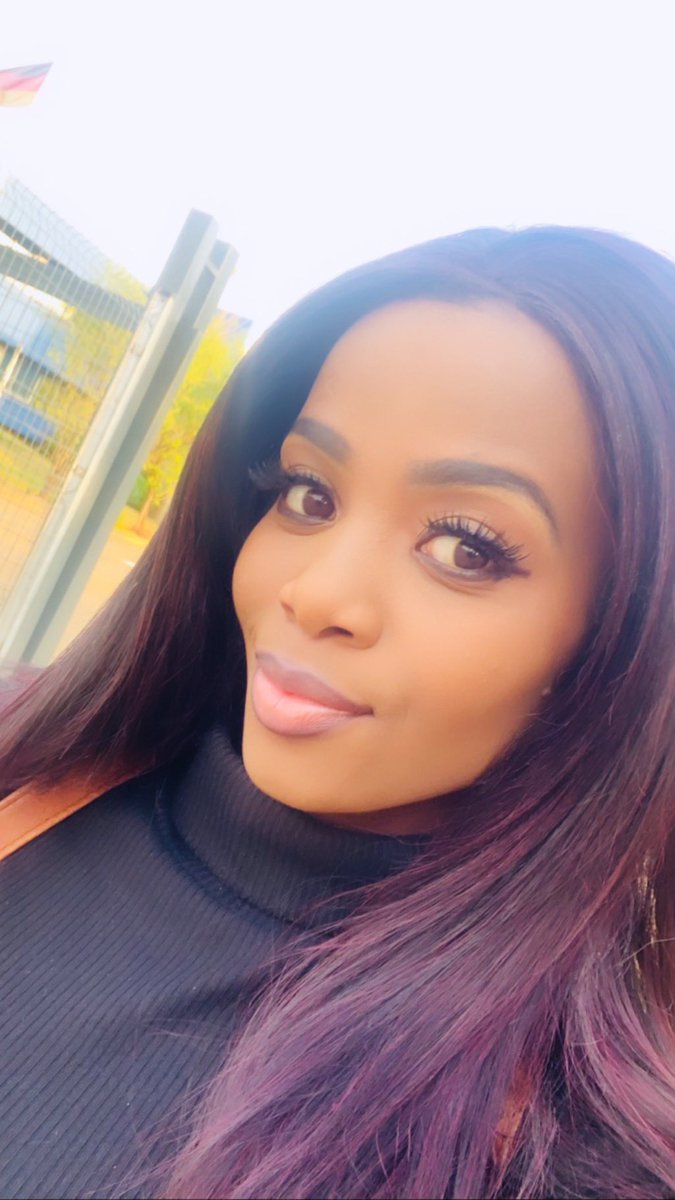 The Royal Zinzi tweet media