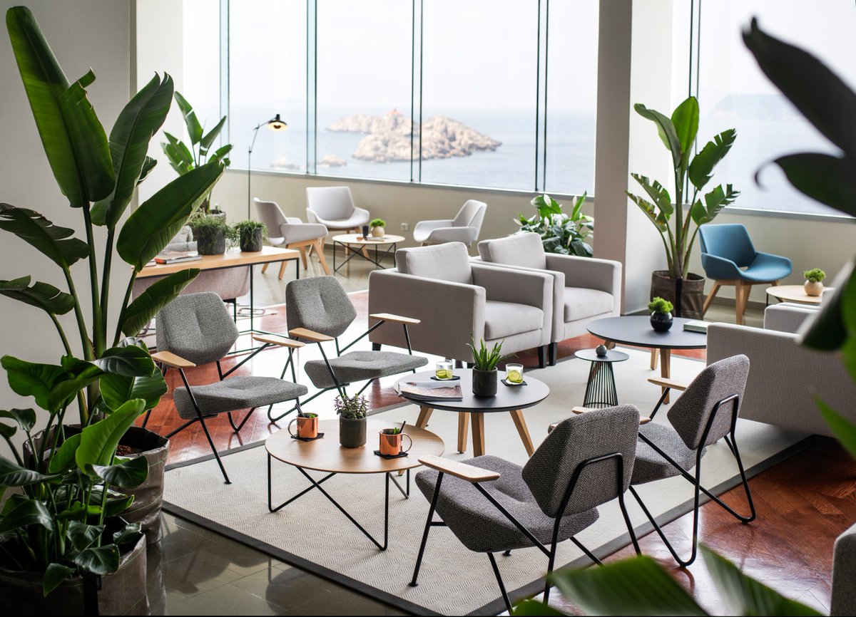 prostoria_eu's tweet photo. sunlight and picture-perfect panoramas of the sea make a good choice for your relax time.
here are a few photos of the sunset lounge area in hotel Dubrovnik Palace, Adriatic Luxury Hotels
#prostoria #design #furniture https://t.co/vJgkUadv2r