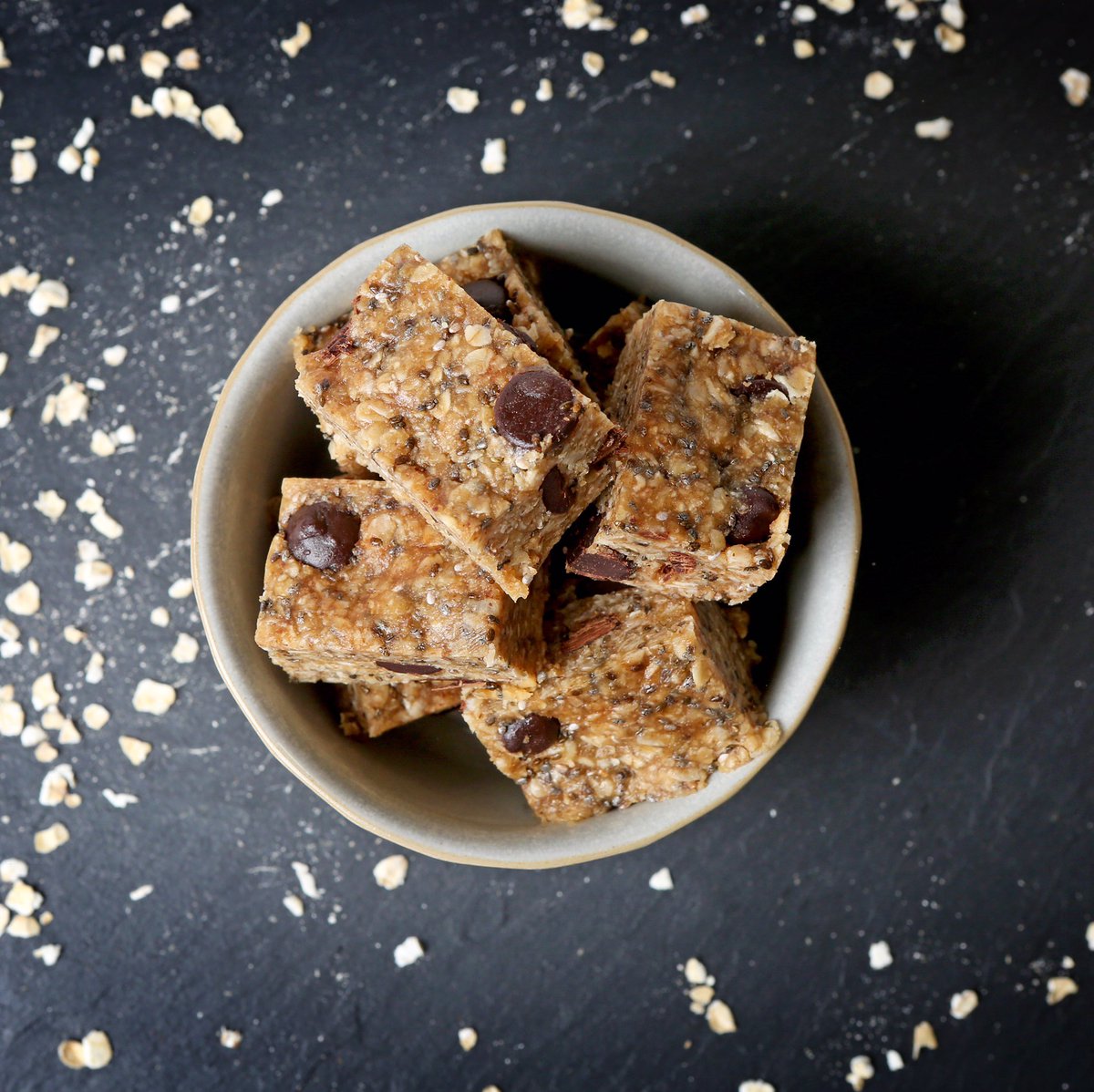 BiteClubKitchen's tweet image. We’re back at @LJMU Fresher’s Fair today handing out some of our delicious Protein Bites! 🤤 
Don’t forget to enter our competition to win £100 worth of meal prep 🤩