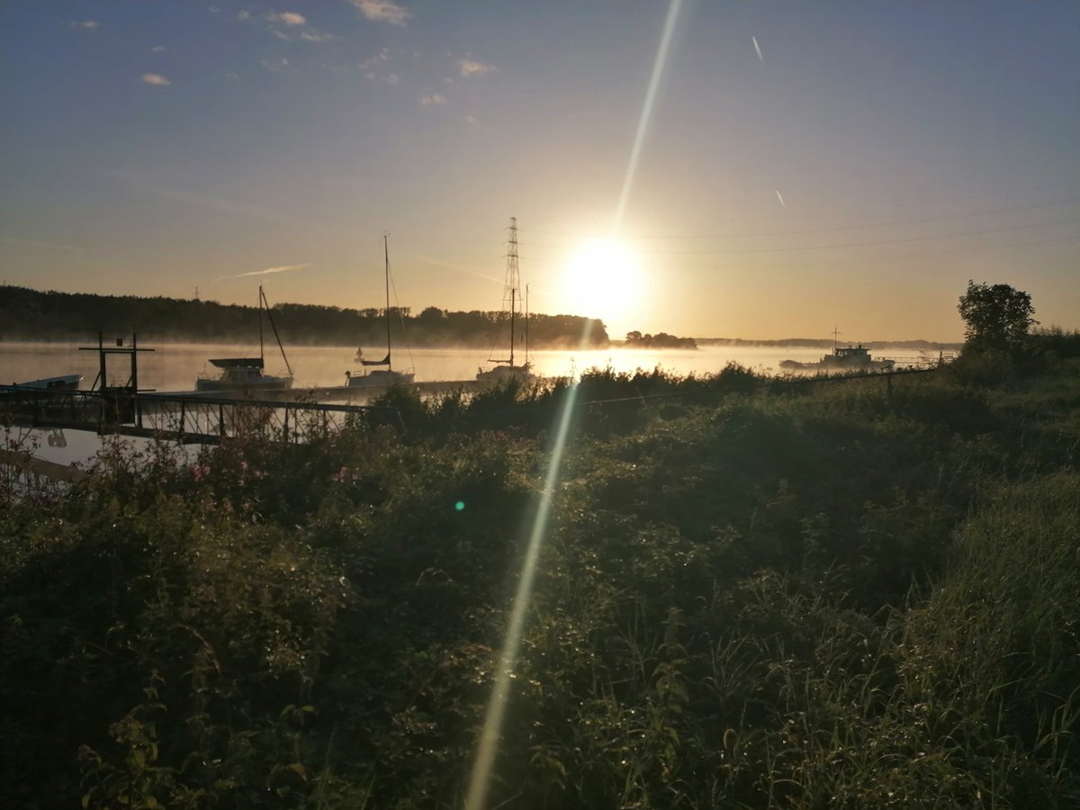 DeBeuleSam's tweet image. Sunrise in my eyes 🌞#biketowork #piratesoftheschelde