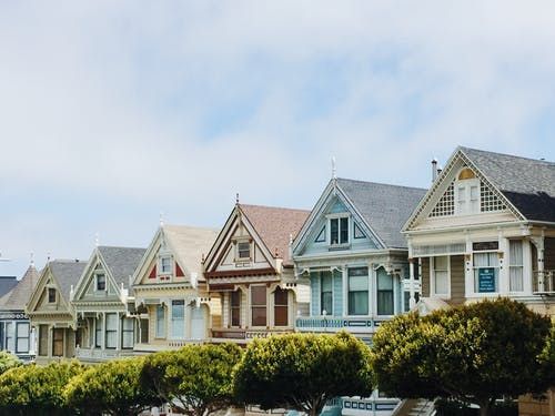 AmorFinancial's tweet photo. Should professionals dictate how you communicate, or should they be willing to adapt to client needs? We’re happy to use text, WhatsApp, phone calls or emails when sorting mortgage applications for our clients: 
https://t.co/4TZpX7hywu https://t.co/wkwq245ORI