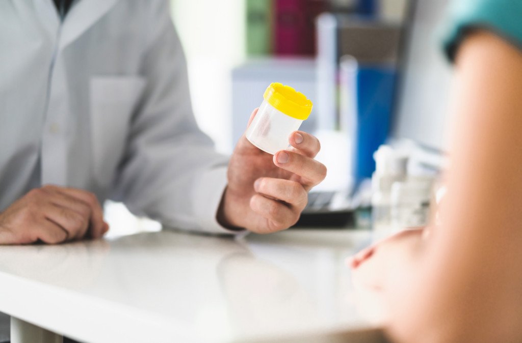 RapidDetect's tweet photo. Staying in Compliance: What Employers Need to Know About Drug Testing Laws https://t.co/SWkKLYGqBA https://t.co/RugCG1hqgV