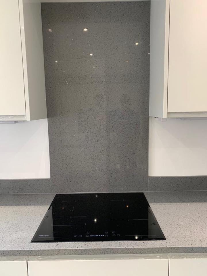 Itastone Grey Mirror 30mm Quartz Worktops with 100mm Upstands, Window Cill and Cooker Back Panel💎