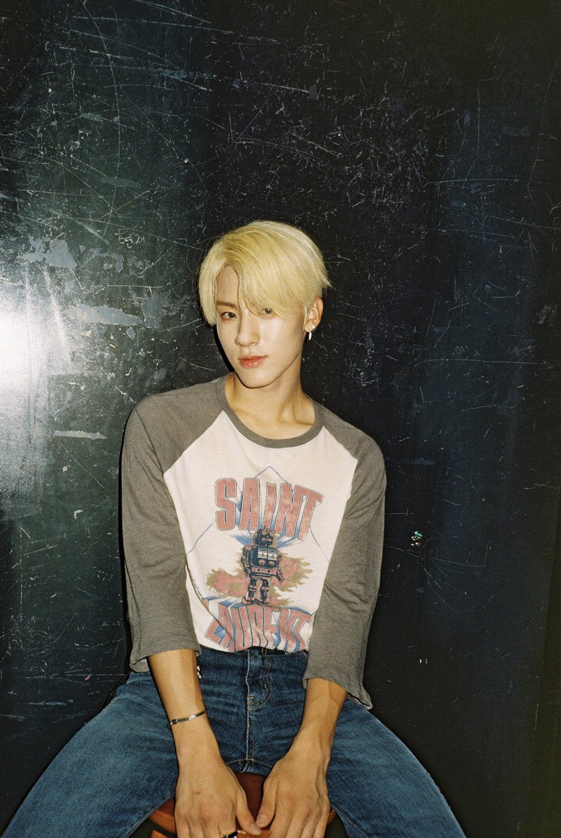 WE_THE_BOYZ's tweet photo. [에릭] 에리기는 멋쟁이 Part.3 #erichottie https://t.co/Tb0t04la77
