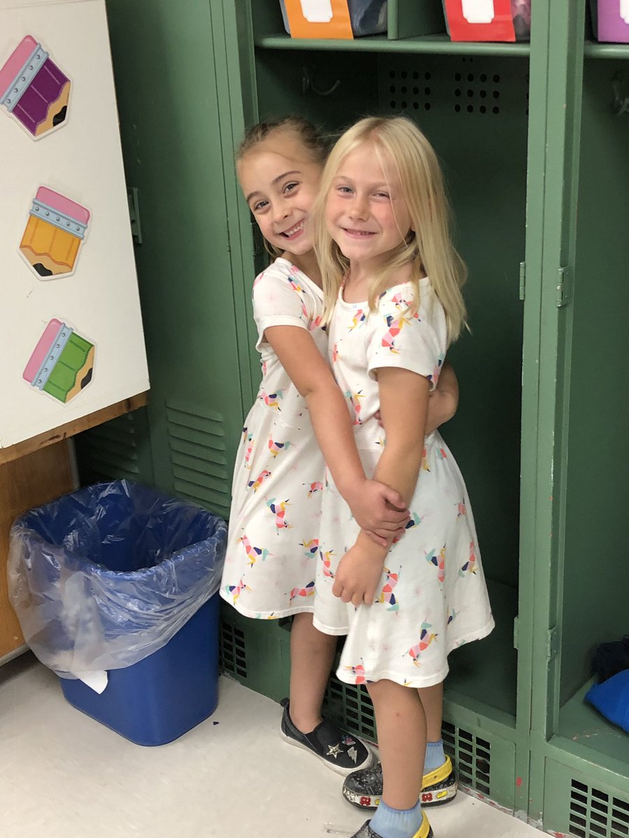 Twin day!! #governormifflinsd <a href="/GovMifflinSD/">Governor Mifflin</a> <a href="/brecknockrocks/">Brecknock Elementary</a>