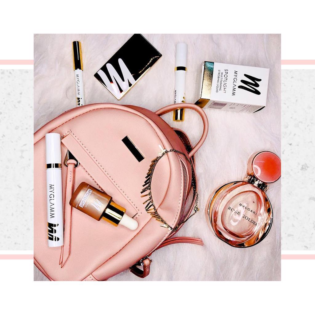 MyGlamm's tweet image. MyGlamm products on the go!🏃‍♀️⁠
Loving this @makeoversbysukanya 💞⁠
Tag @MyGlamm to get featured!⁠
.⁠
.⁠
.⁠
#MyGlamm #BloggerContent #TagUs #LiveGlamorous #LipstickCollection #Lipsticks #100Lipsticks ⁠#fashion #style #instagood #beauty