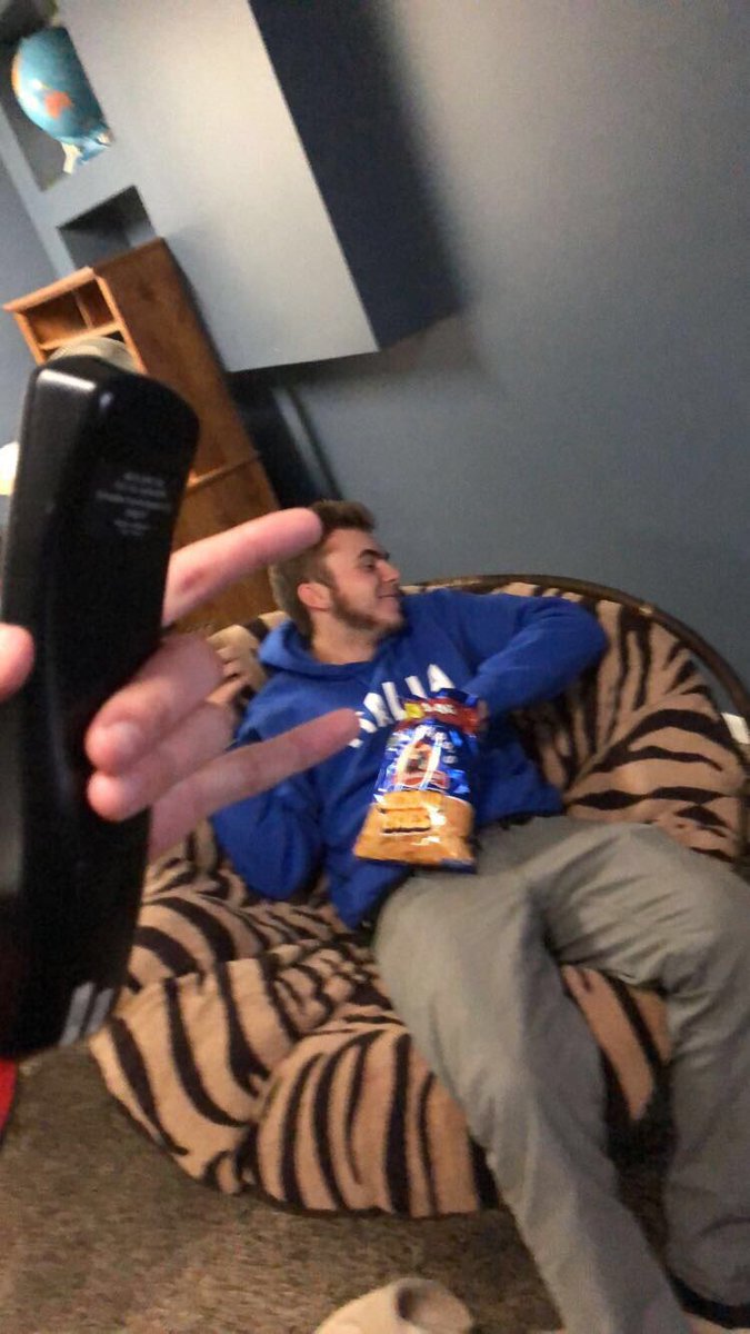 brentharrell00's tweet photo. Happy birthday brotha keep doing your thing down there we will see you soon 💯🤙🏻@PaulTerry3501 https://t.co/rCrM3bRHXS