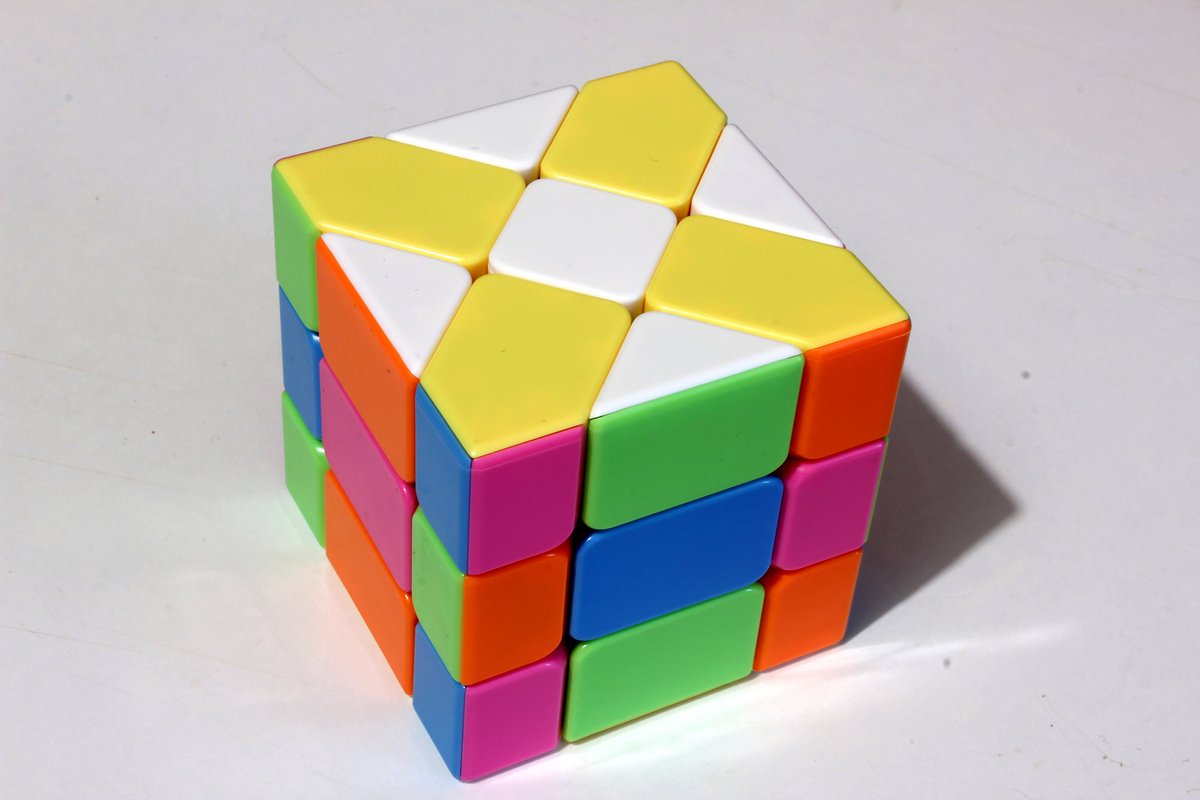 oldsoft's tweet image. Dostal jsem dárek od @KutilDomaci - Fisher Cube. Hezký! #puzzle #fishercube