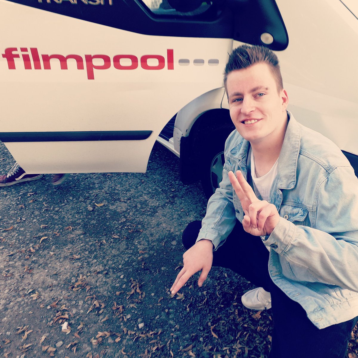 KaniaAmg's tweet photo. Dreh Abgeschlossen ✌🏻❤😎
#SchönenTag #AufStreife #Ruhrpottwache #Kania #Filmpool #Darsteller #BRB #Rapper https://t.co/GPQVevJtJ0