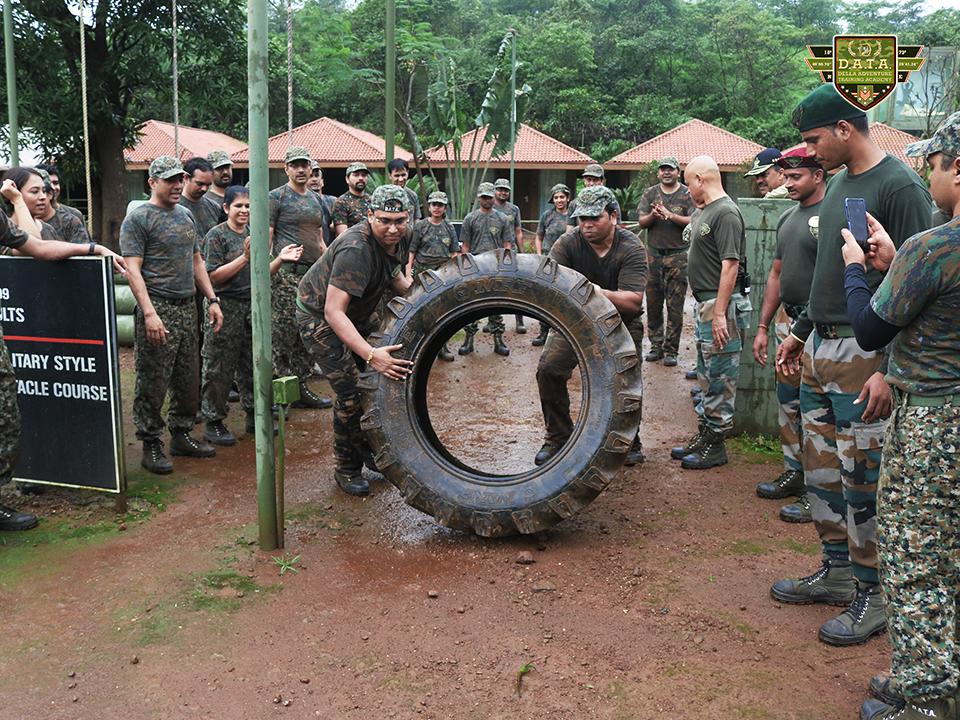 delladata's tweet photo. Witness a unique military session designed to be fun and enjoy luxury after treating yourself to lavish menu. Look at the group of SBI Mutual, they sure had an amazing time!#cutofftoconnect #delladata #DATAResort #glamping #adventure #luxuryresort #lonavala #militarythemedresort https://t.co/dmxW1r6mN6