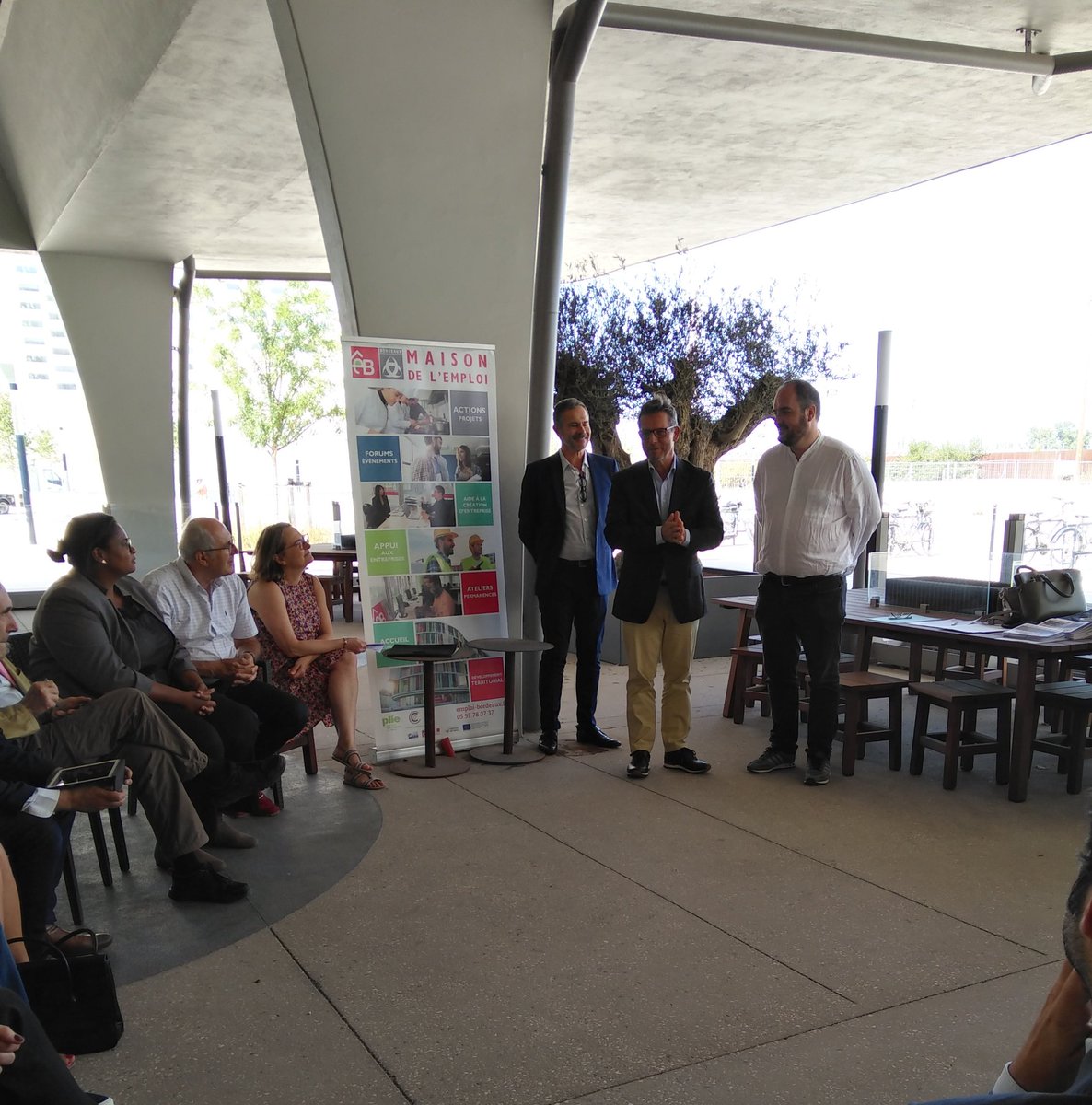 BxEuratlantique (@bxeuratlantique) on Twitter photo Les partenaires de l'emploi sur Euratlantique sont réunis à la Halle Boca, objet : bilan et signature de la convention d'offre de service commune avec les entreprises. #insertion <a href="/InvestinBx/">Invest in Bordeaux | Territoires girondins</a> <a href="/yohandavidbdx/">Yohan DAVID</a> <a href="/EiffageImmo/">Eiffage Immobilier</a> #Hilton <a href="/MDEBORDEAUX/">THIERRY Mélanie</a> @pole_emploi Les partenaires de l'emploi sur Euratlantique sont réunis à la Halle Boca, objet : bilan et signature de la convention d'offre de service commune avec les entreprises. #insertion <a href="/InvestinBx/">Invest in Bordeaux | Territoires girondins</a> <a href="/yohandavidbdx/">Yohan DAVID</a> <a href="/EiffageImmo/">Eiffage Immobilier</a> #Hilton <a href="/MDEBORDEAUX/">THIERRY Mélanie</a> @pole_emploi
